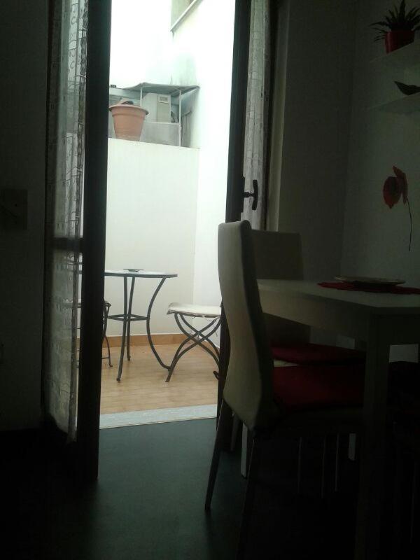 Urbanflat Salento Apartment เลชเช ภายนอก รูปภาพ