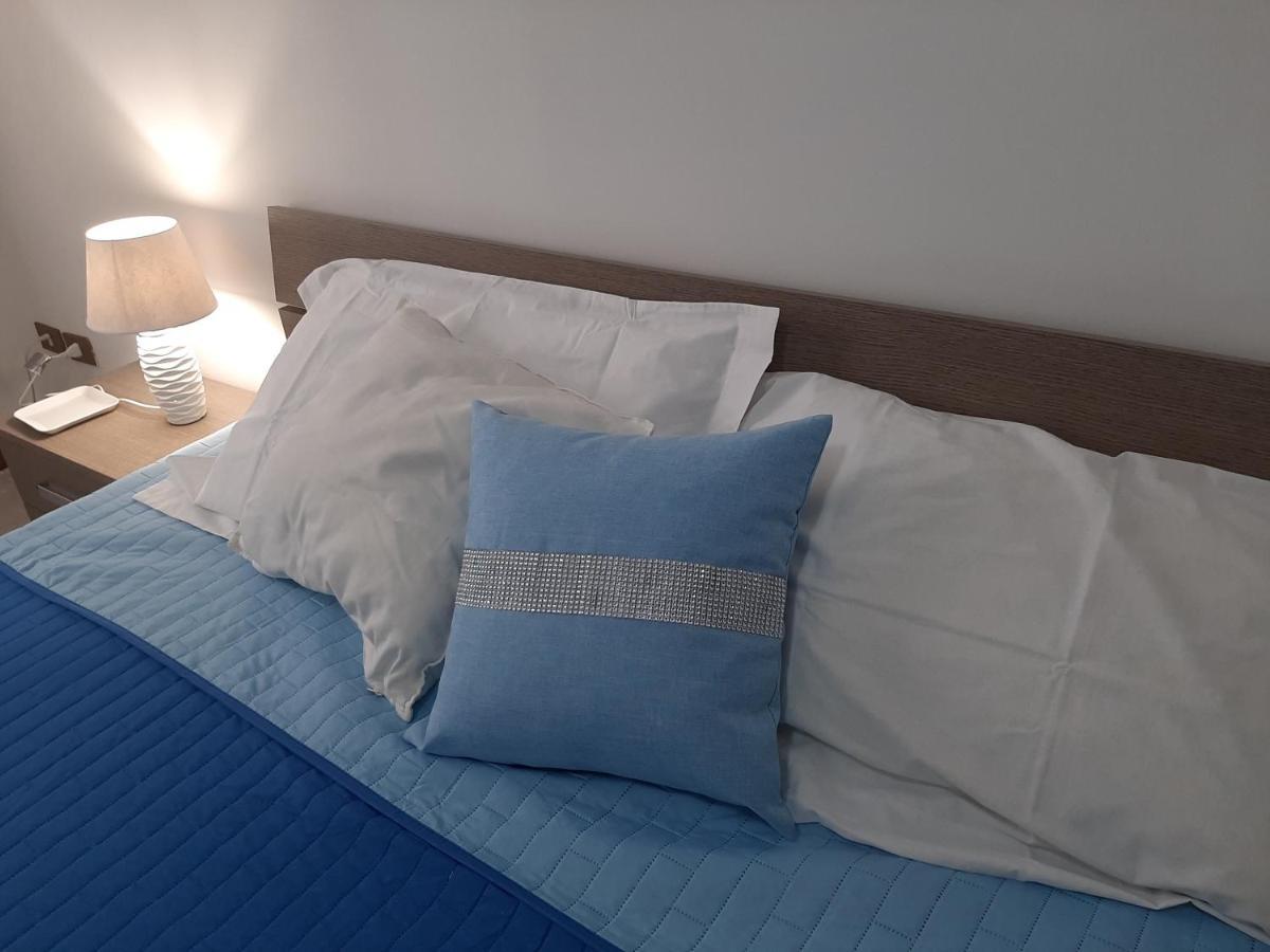 Urbanflat Salento Apartment เลชเช ภายนอก รูปภาพ